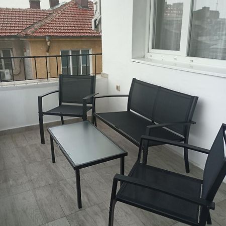 Yanakiev'S Central Apartment Burgas Exterior photo
