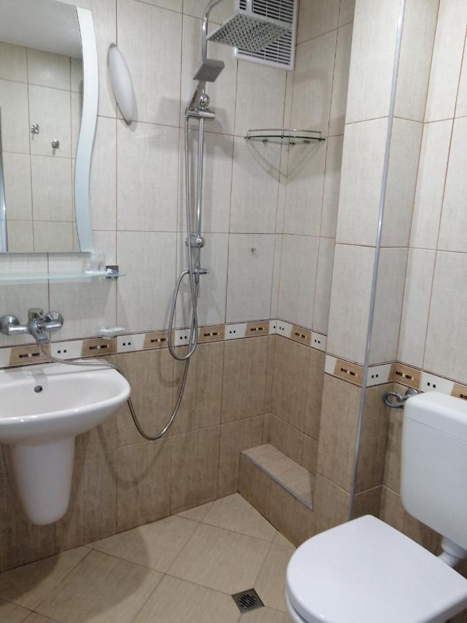 Yanakiev'S Central Apartment Burgas Exterior photo